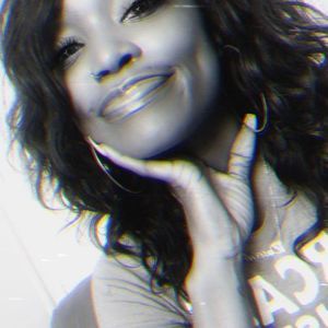 Meet your Posher, Desiree